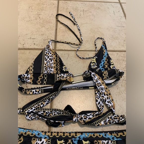 💛 Shein Gold Chain and Leopard Print High-Waisted Bikini Set - Size Medium - Picture 8 of 9